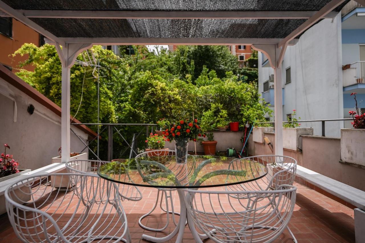 Stunning Terrace Vatican City Apartment Рим Екстериор снимка